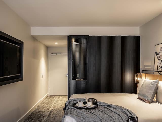 Deluxe Room, 1 King Bed