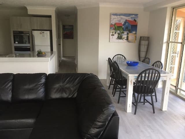 Family Apartment, 3 Bedrooms, Balcony, Beachside