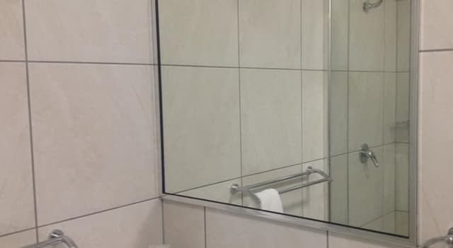 Self Contained Twin