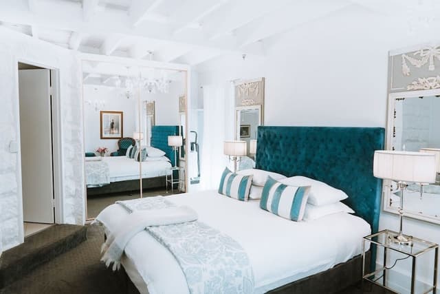 Victorian Suite