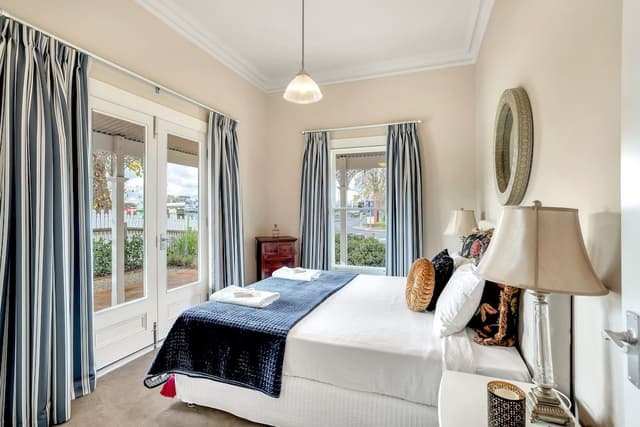 Apartment, 3 Bedrooms, 2 Bathrooms