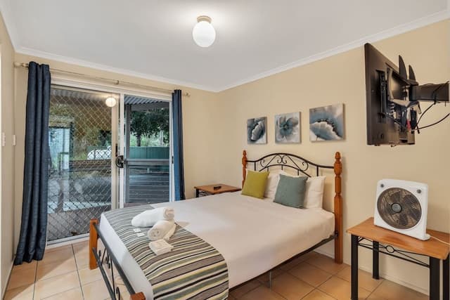 One Bedroom Cottage