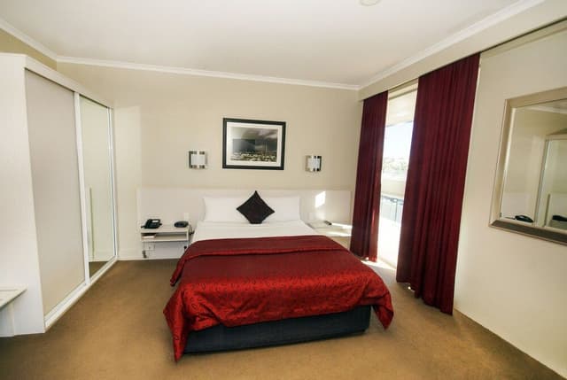 Deluxe Room, Non Smoking (Isa Deluxe Room)