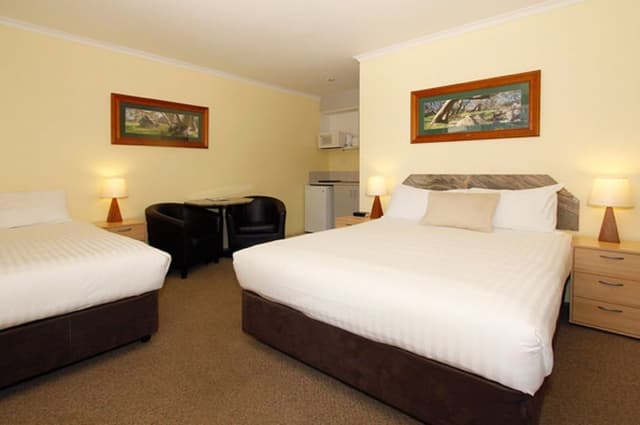 Triple Room with Kitchenette