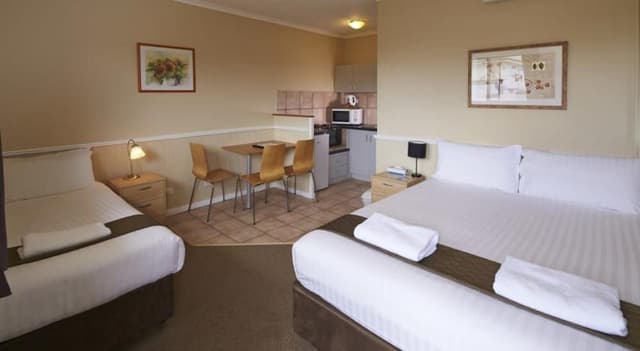 Triple Room with Kitchenette