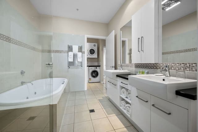Middle Island 2 Bedroom Penthouse