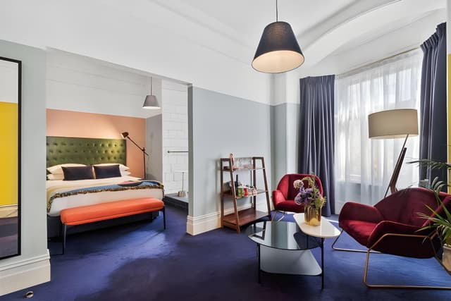 1 Queen Bed, Suite, No Smoking