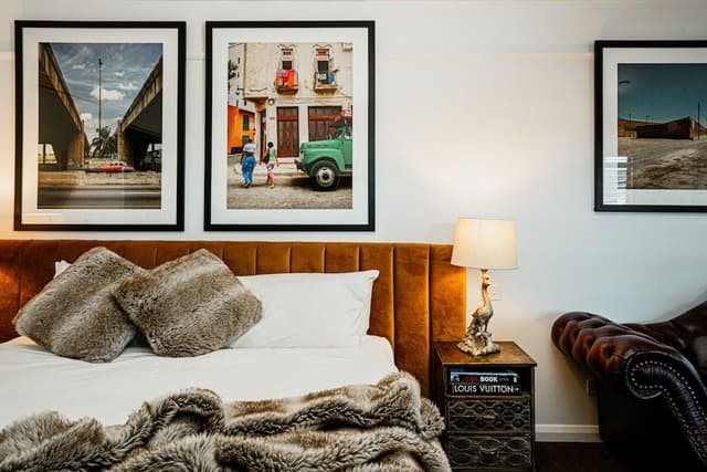 Motel Suites