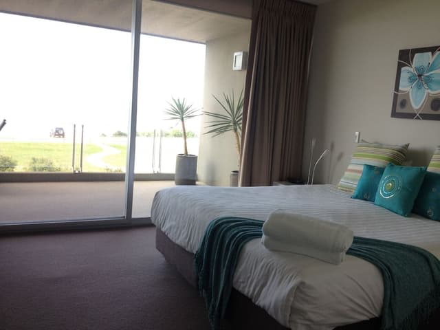Three Bedroom Ocean View Apartment - 323