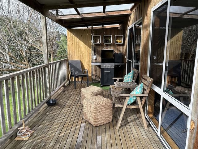 Comfort Studio Suite, 1 Queen Bed, Non Smoking, Garden View