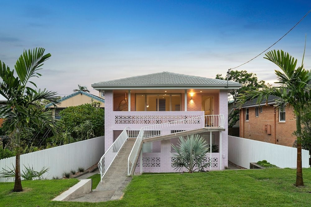 A PERFECT STAY - Sunset Beach1