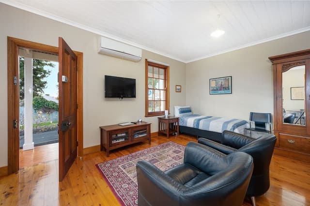 Premium Apartment