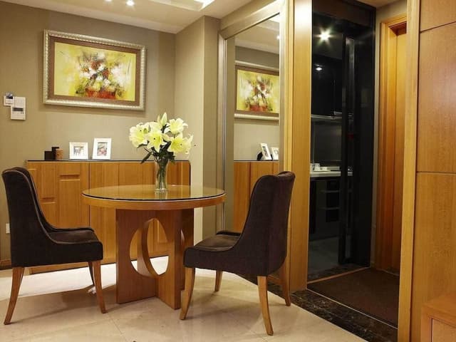 Business Room, 2 Bedrooms