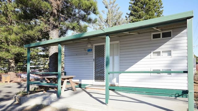 1 Bedroom Cabin