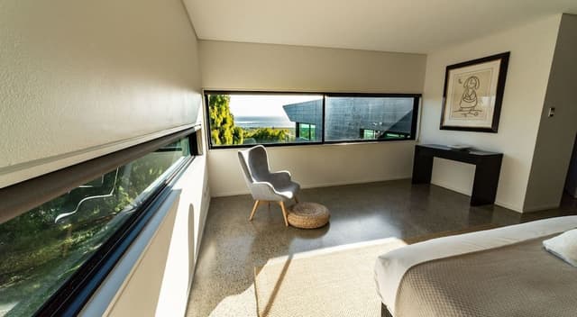 Luxury House, 3 Bedrooms, Ocean View, Beachside