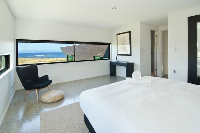 Luxury House, 3 Bedrooms, Ocean View, Beachside