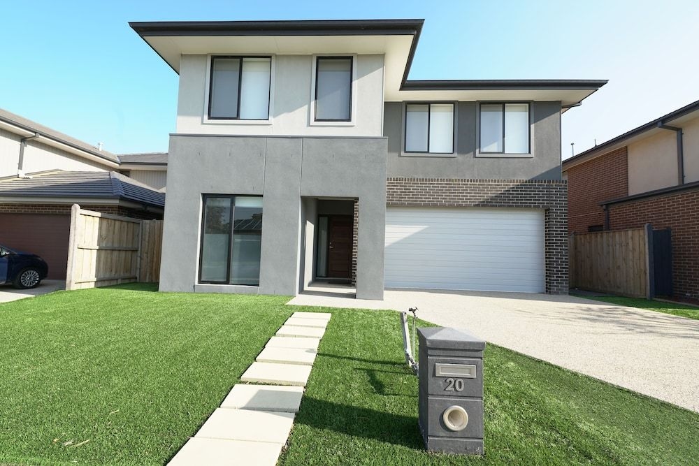 Luxury 9 BRM house in Melbourne4