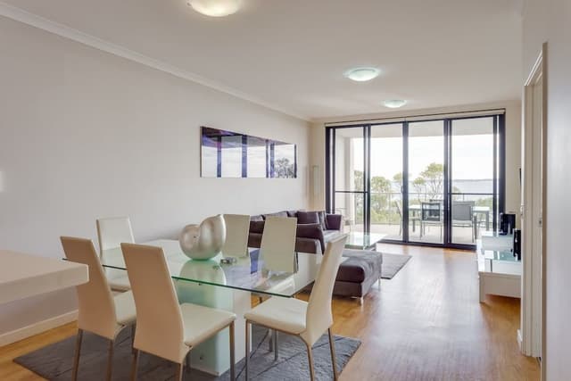3 Bedroom Executive Ocean View Apartment