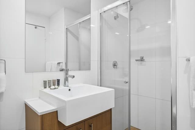 One Bedroom Apartment (Daily Housekeeping)