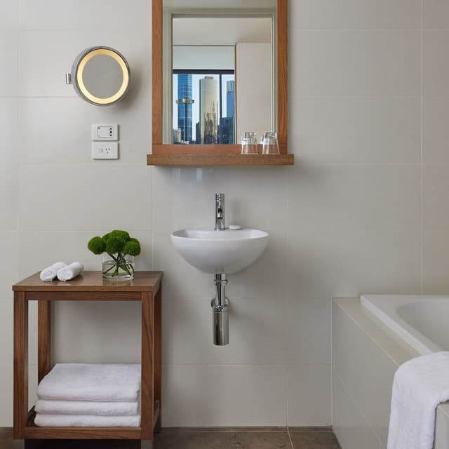 Two Bedroom City Skyline Suite