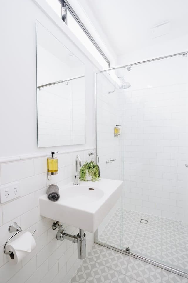 Deluxe Double Room, 1 Queen Bed, Non Smoking, Private Bathroom