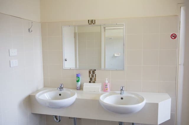 Standard Twin Room, Shared Bathroom