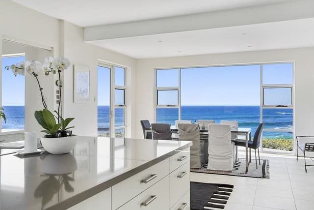 Luxury Villa, 2 Bedrooms, Sea View, Oceanfront