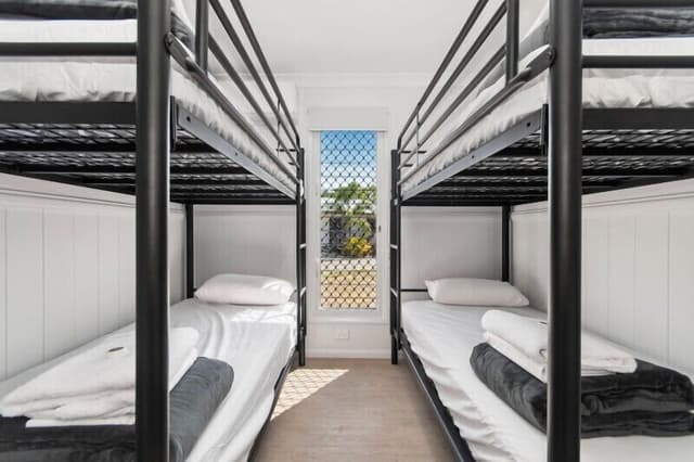 3 Bedroom Poolside Villa