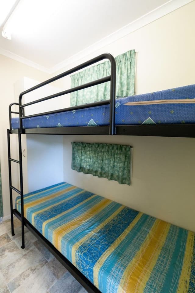 Hillside Villa 3/5, Accessible