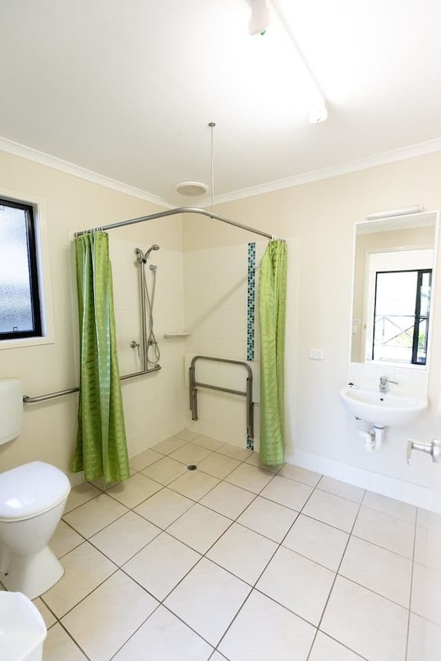 Hillside Villa 3/5, Accessible