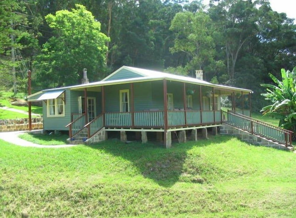 Singleton's Retreat near Wiseman's Ferry1