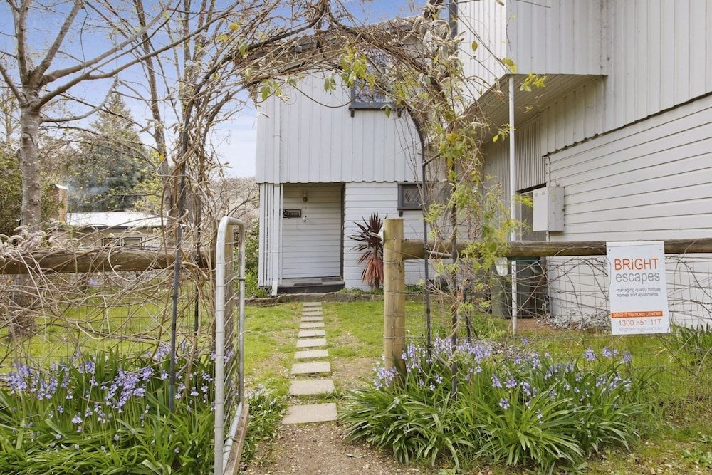 Le Chateau - Centrally located1