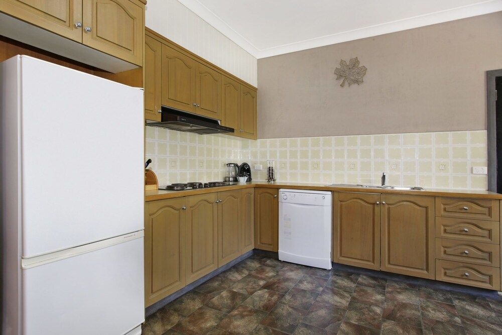 Le Chateau - Centrally located3