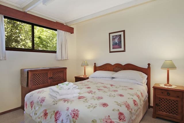 House, 5 Bedrooms