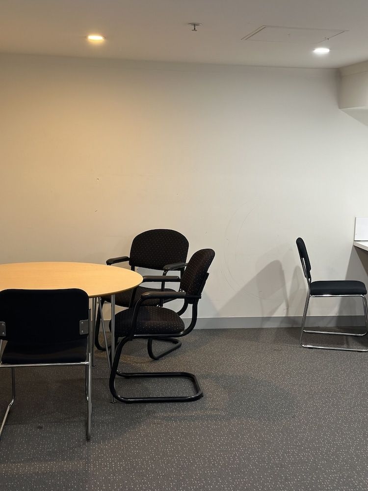Collins St Melbourne CBD - 2 Bedroom Apartment with balcony4