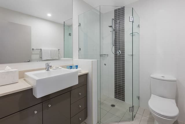 2 Bedroom Suite