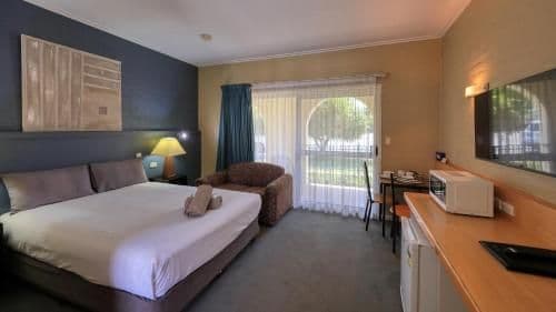 Standard Queen Room