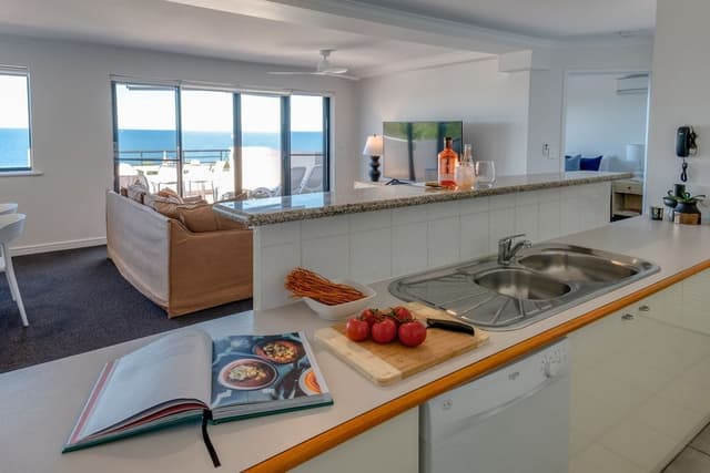 Premium Apartment, 2 Bedrooms, Ocean View, Sea Facing