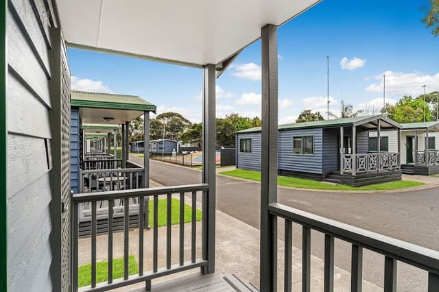 Standard Two Bedroom Cabin, sleeps 6