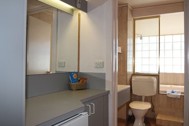 Interconnecting Family Room