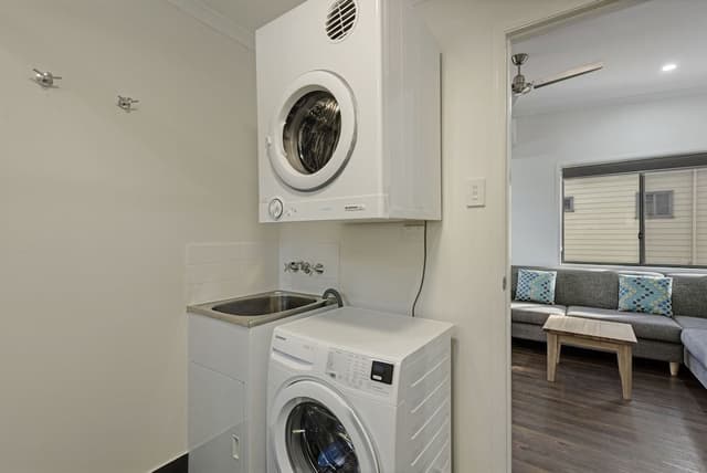 Deluxe 2 Bedroom Cabin