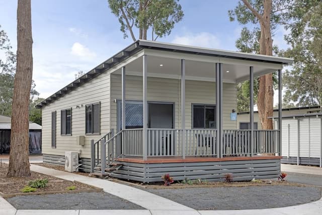 Deluxe 2 Bedroom Cabin
