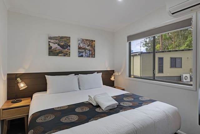 Deluxe 2 Bedroom Cabin