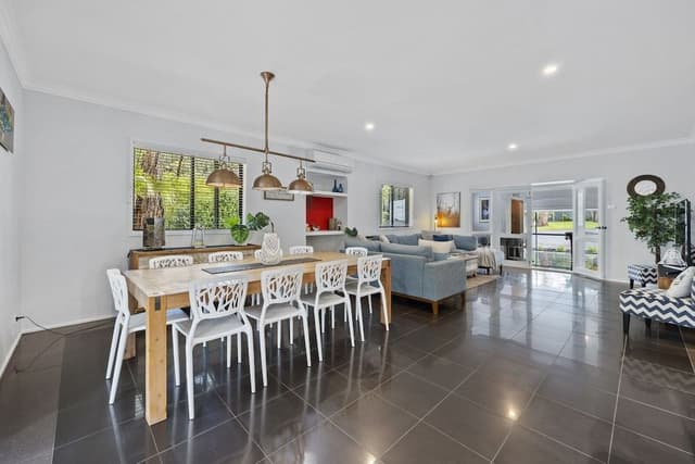 Entire 5 bedroom house