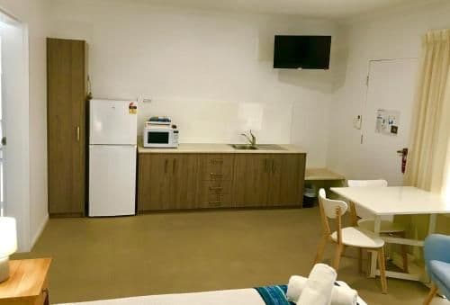 Deluxe Room with Queen and Single Bed - Disability Access