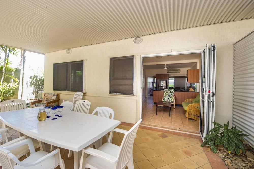 Picnic Bay Apartments Unit 1 Picnic Bay Apartments Unit 1