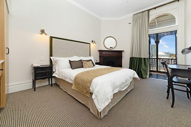 Queen Room with Balcony
