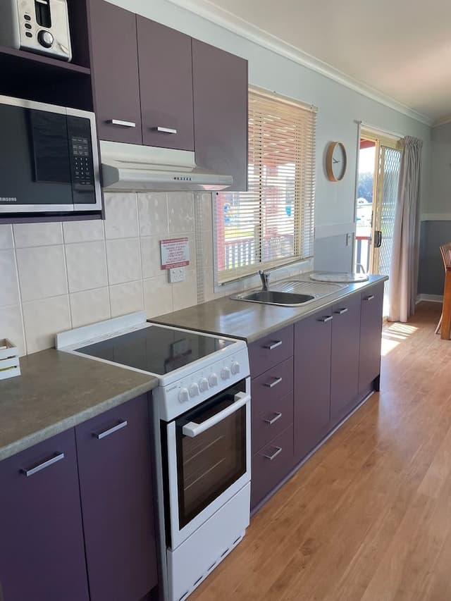 Standard Cabin, 2 Bedrooms, Kitchen (Lakeview Lodge)