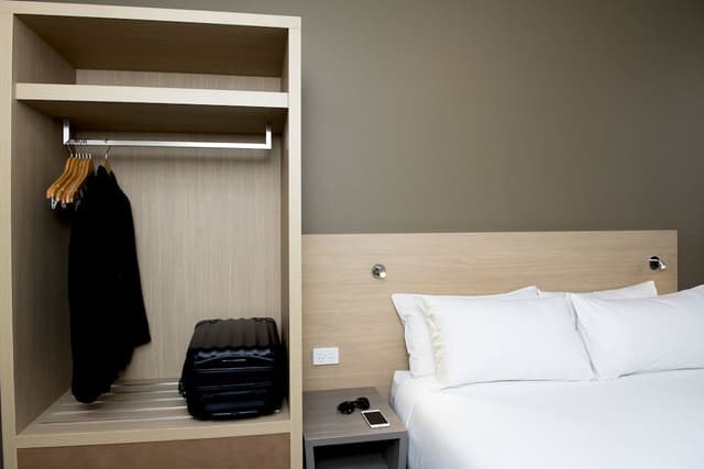 Standard Room, 1 Queen Bed