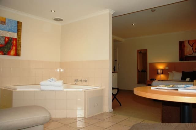 Superior Room, 1 King Bed